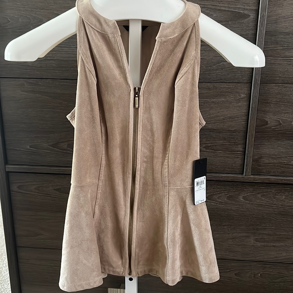 Guess faux suede peplum zip up top XS - Picture 2 of 5